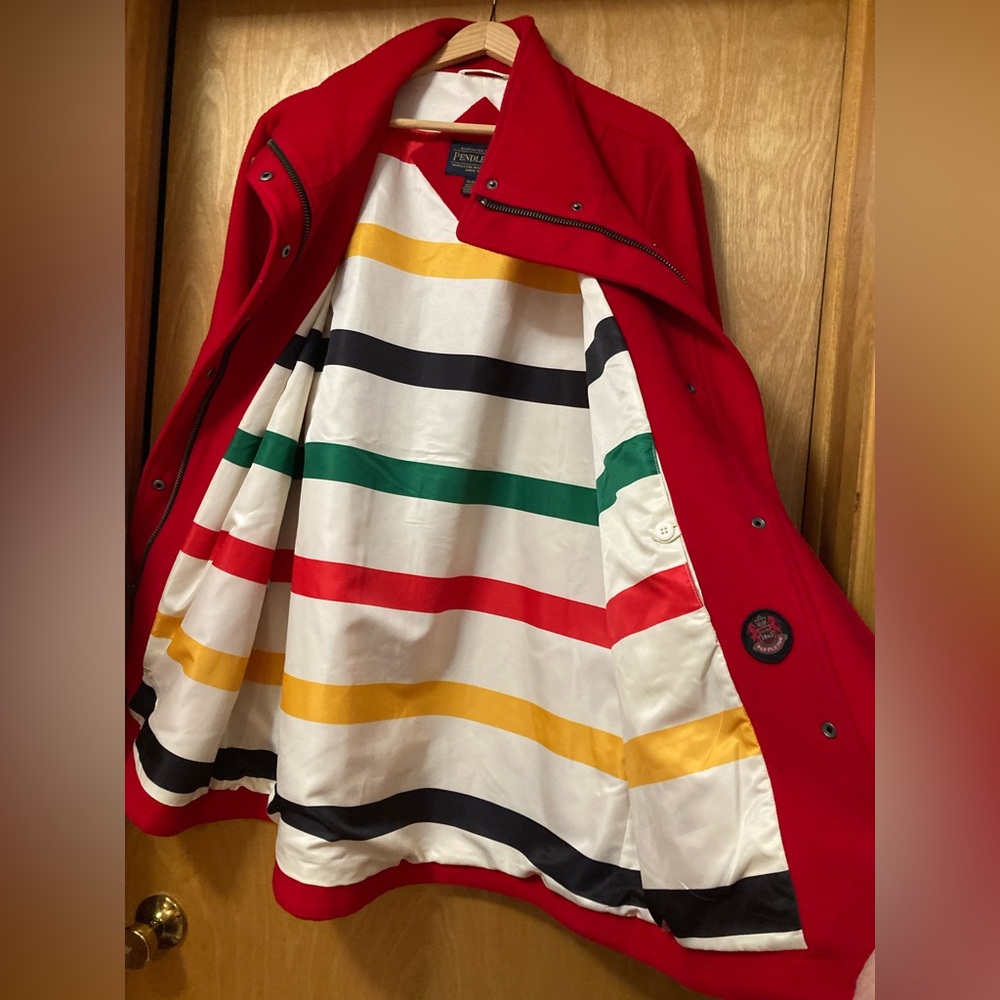 Pendleton Women's Vibrant Red Wool Coat - Picture 4 of 9